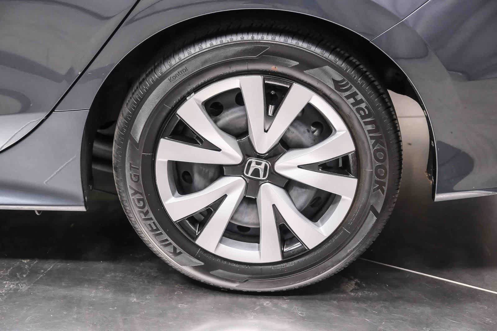 Used 2024 Honda Civic LX image 9