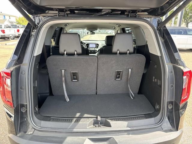 Used 2023 GMC Acadia SLT w/ Elevation Edition image 10
