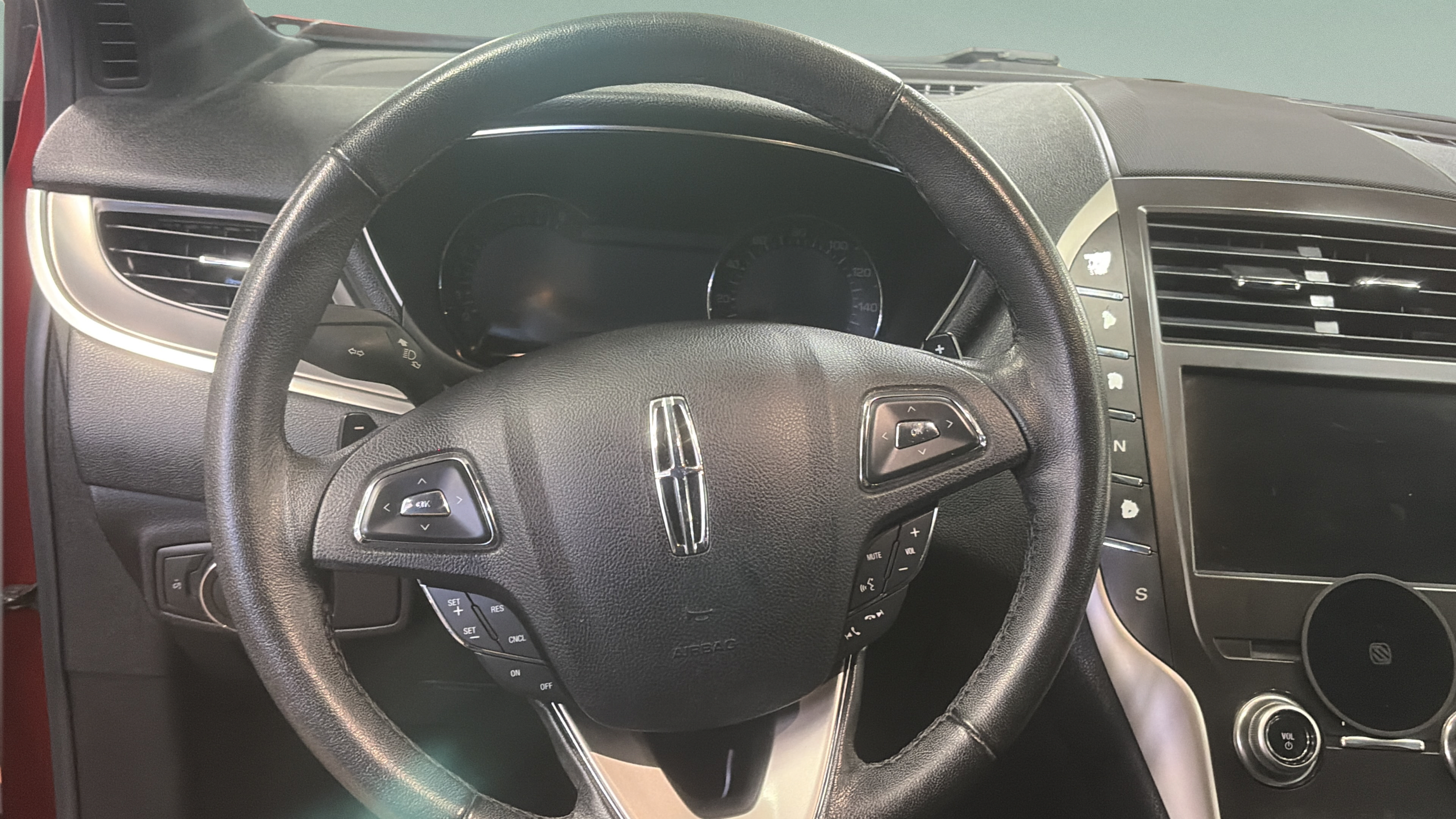 Used 2016 Lincoln MKC Premiere FWD image 12