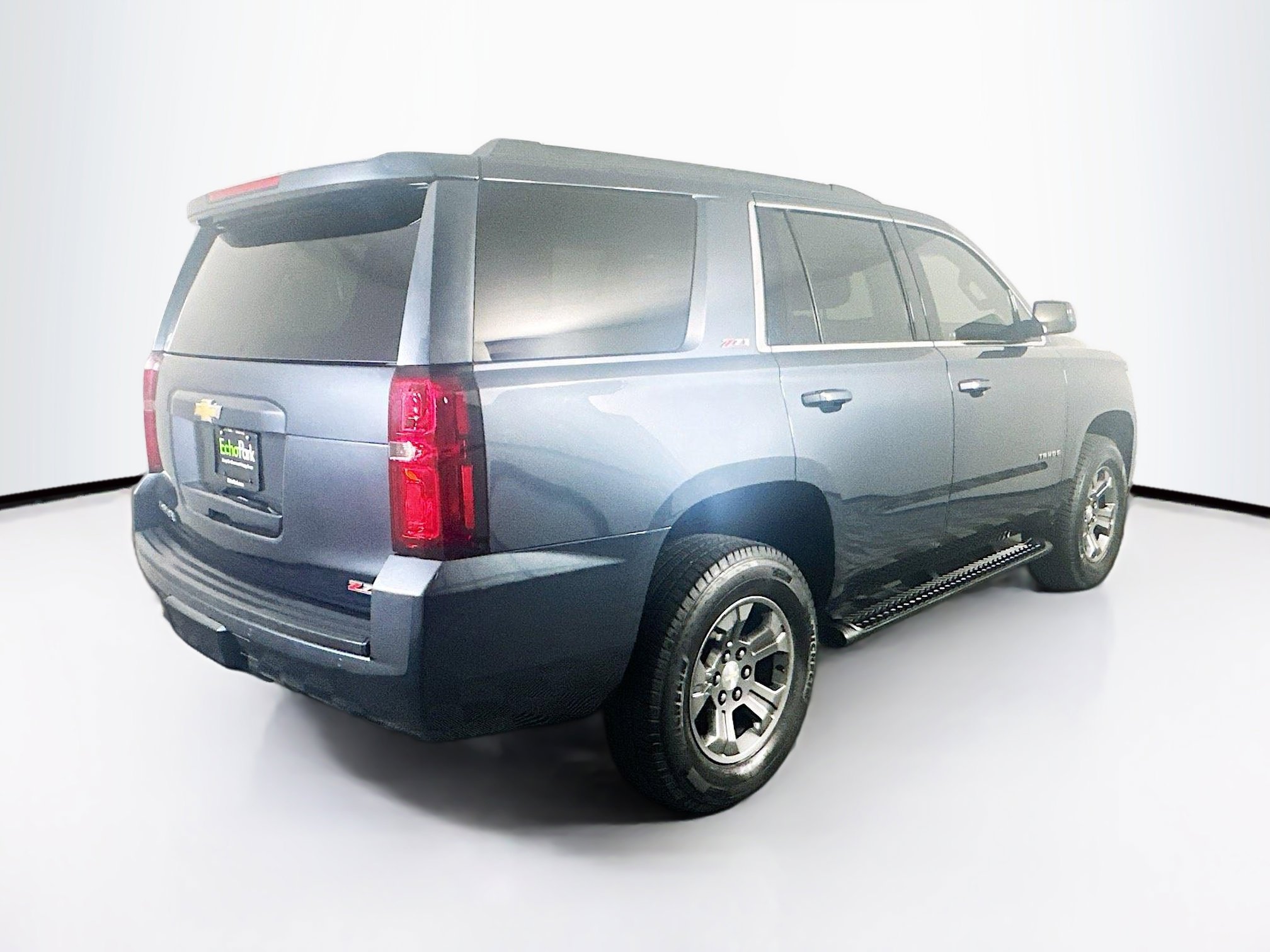 Used 2020 Chevrolet Tahoe LT w/ Luxury Package AWD/4WD image 9