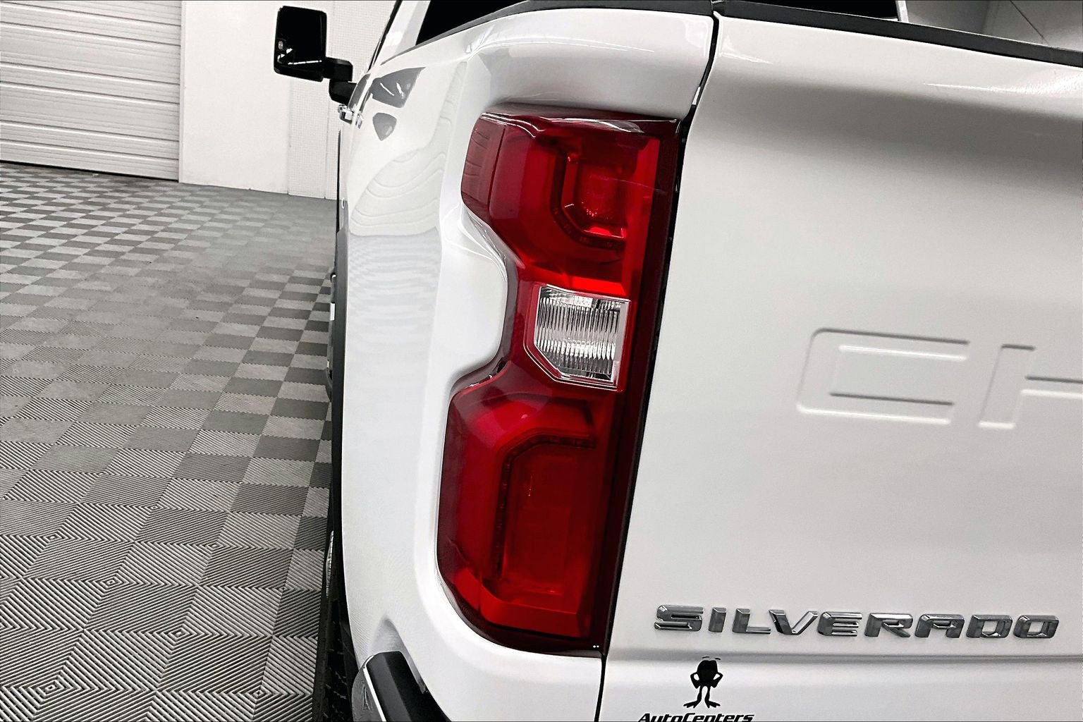 Used 2024 Chevrolet Silverado 3500 LTZ AWD/4WD image 34