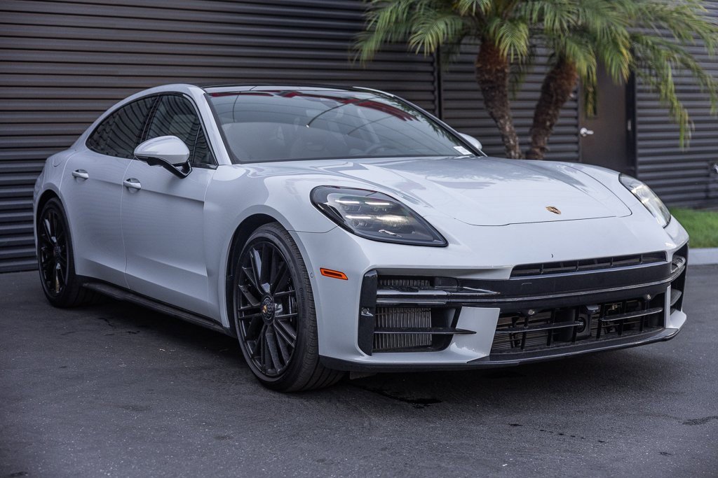 Certified 2025 Porsche Panamera GTS image 6