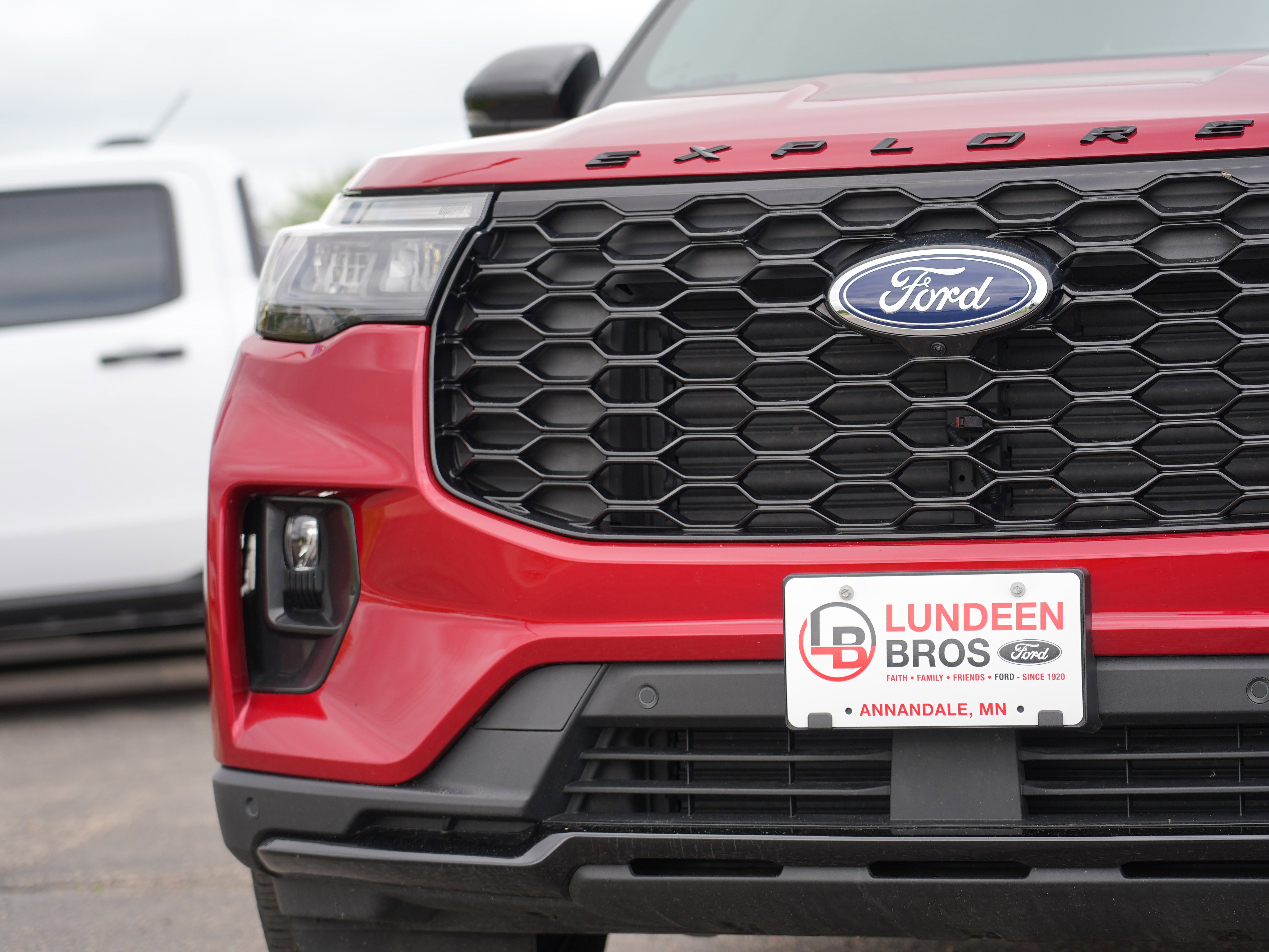 Used 2025 Ford Explorer ST-Line w/ Premium Package AWD/4WD image 11