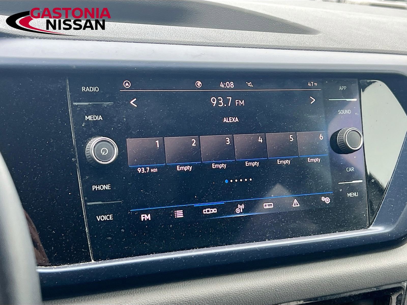 Used 2022 Volkswagen Taos SE image 18