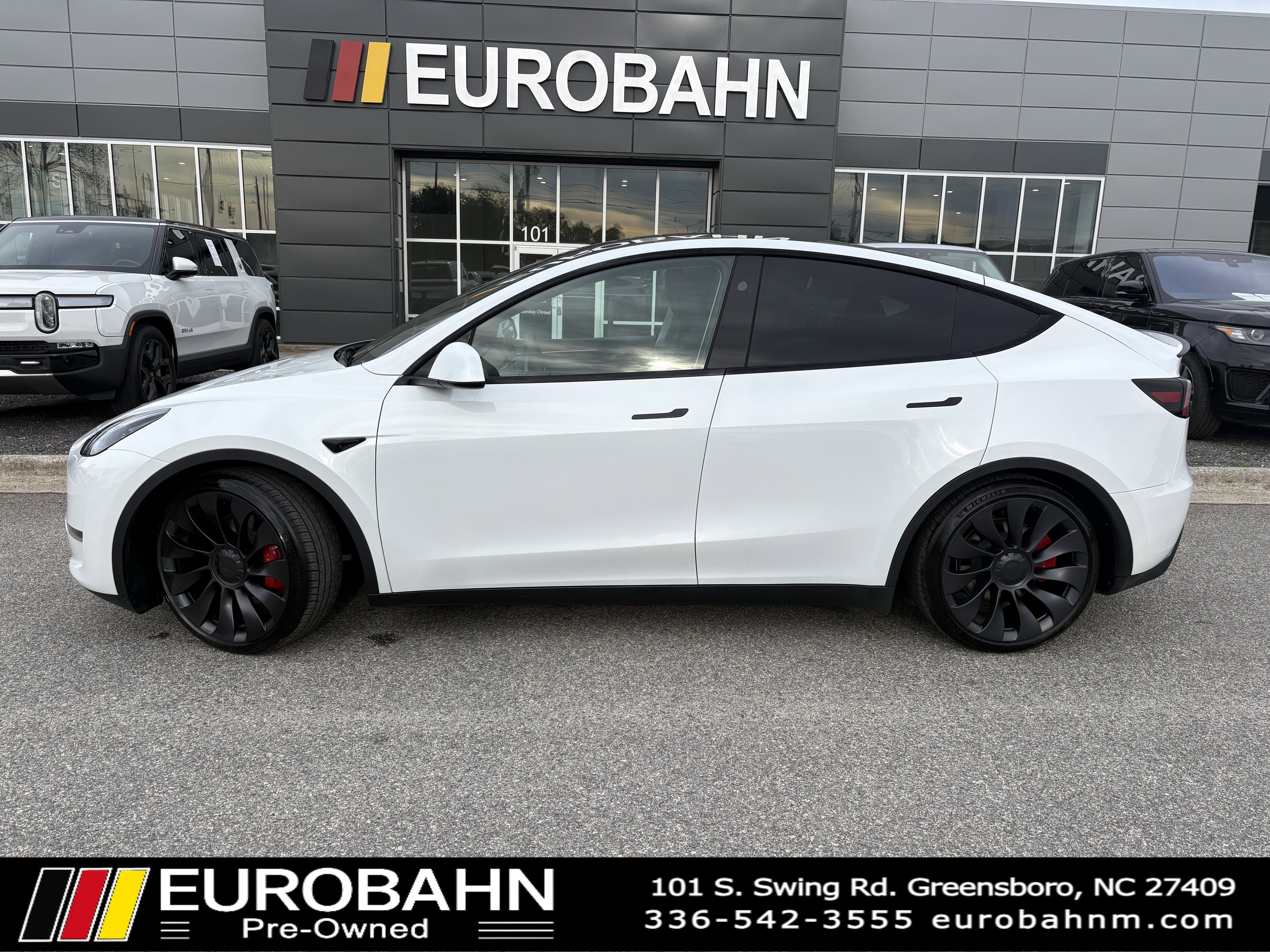 Used 2024 Tesla Model Y Performance image 2