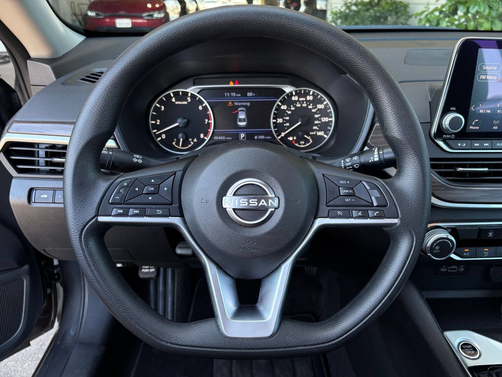 Used 2025 Nissan Altima 2.5 SV FWD image 29