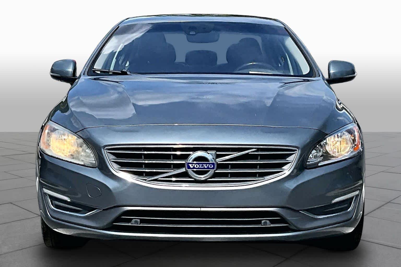 Used 2017 Volvo S60 T5 Inscription FWD image 4