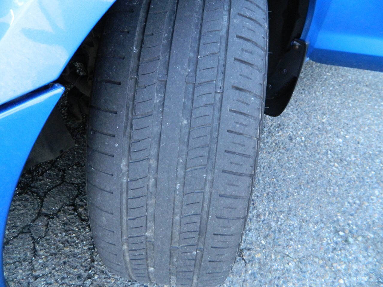 Used 2005 MAZDA MAZDA3 s image 25