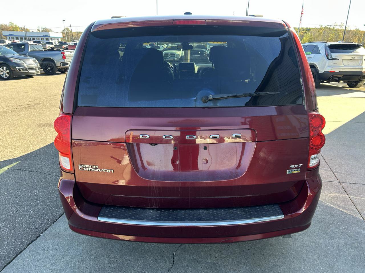 Used 2019 Dodge Grand Caravan SXT FWD image 6
