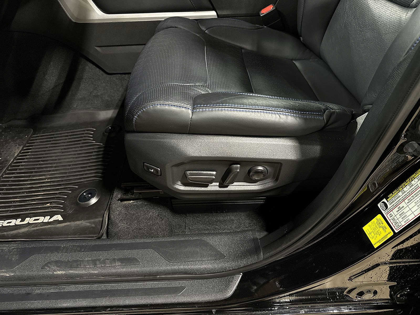 Used 2024 Toyota Sequoia Platinum image 24