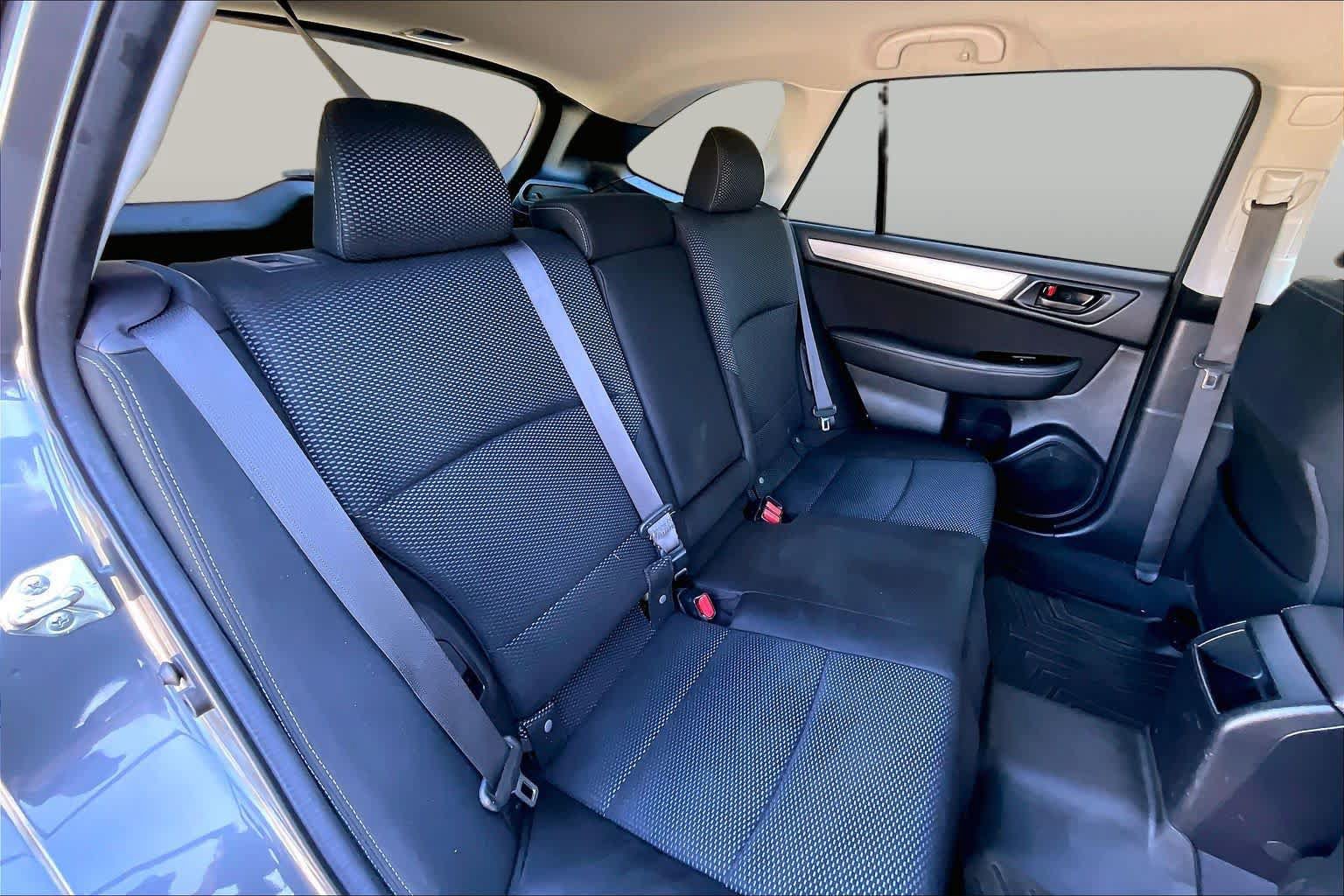 Used 2019 Subaru Outback 2.5i AWD/4WD image 20