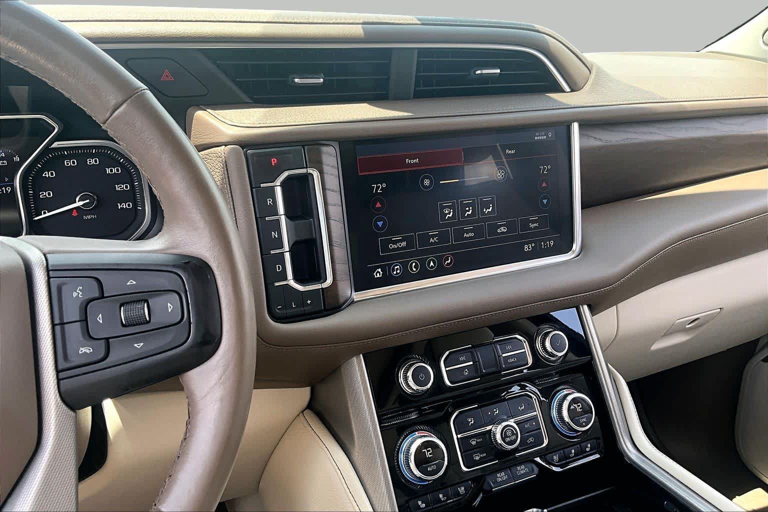 Used 2021 GMC Yukon XL Denali w/ Denali Premium Package RWD image 7