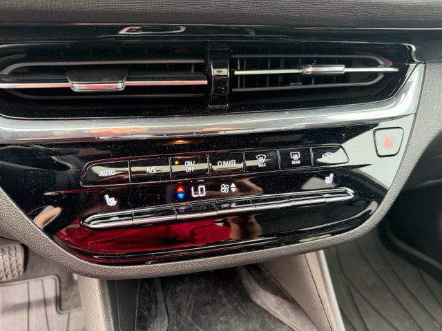 Used 2025 Buick Envista Avenir FWD image 21