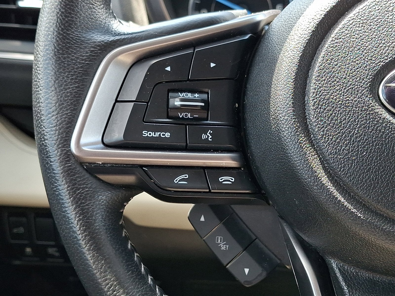 Used 2019 Subaru Ascent Limited AWD/4WD image 23