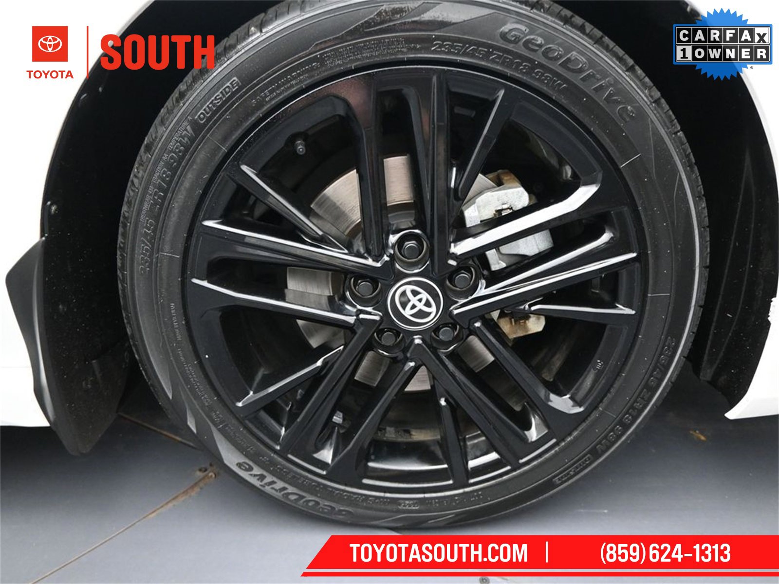 Used 2025 Toyota Camry SE w/ Convenience Package image 29