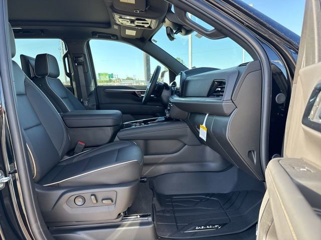 New 2026 Chevrolet Suburban Premier image 26