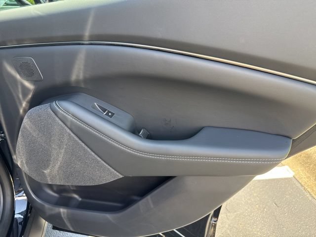 Used 2025 Ford Mustang Mach-E Premium AWD/4WD image 46