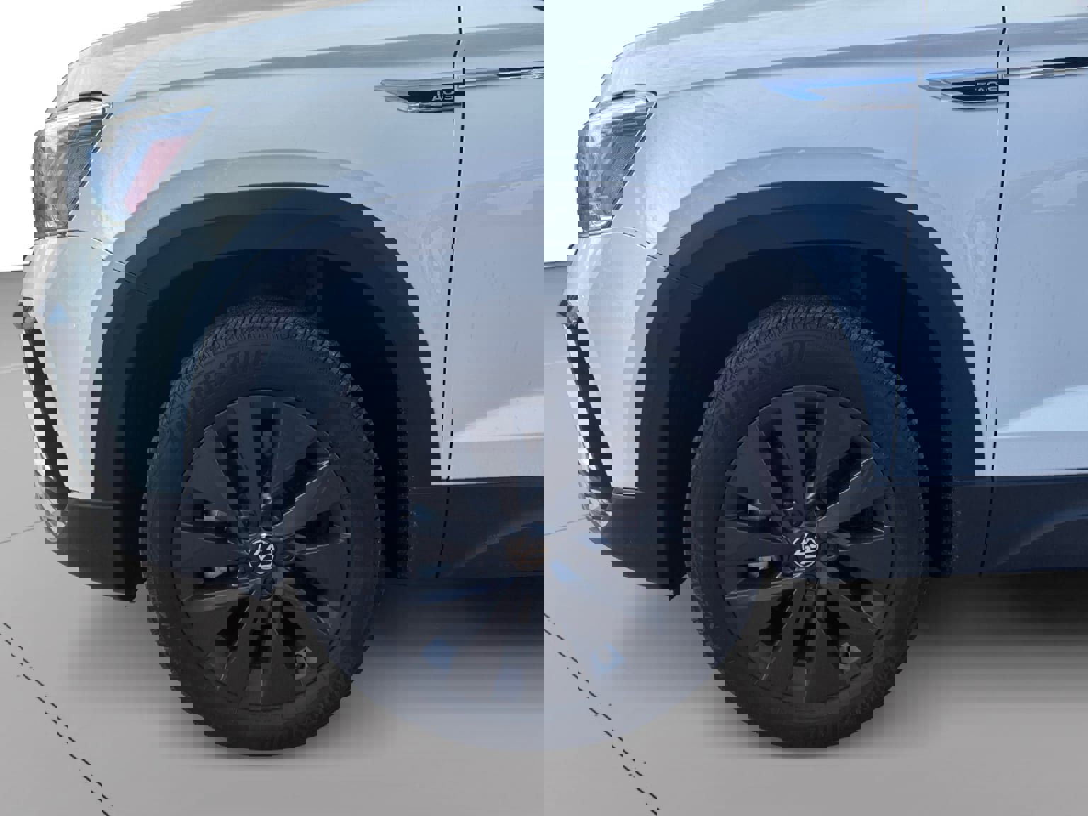 Used 2022 Volkswagen Taos S image 9