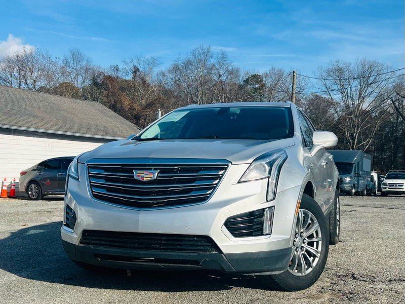 Used 2017 Cadillac XT5 Luxury image 1