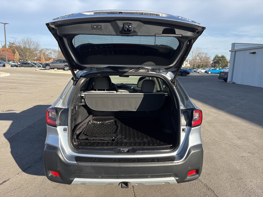 Certified 2023 Subaru Outback Limited XT image 7