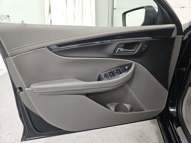 Used 2017 Chevrolet Impala Premier image 11