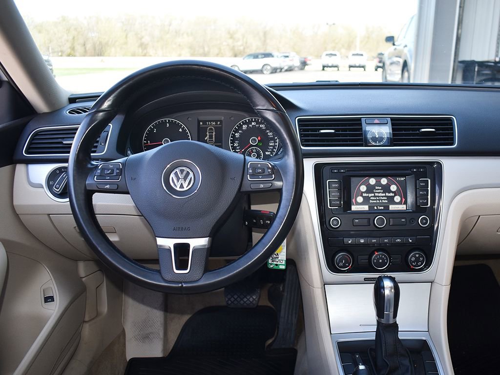 Used 2013 Volkswagen Passat TDI SE image 14
