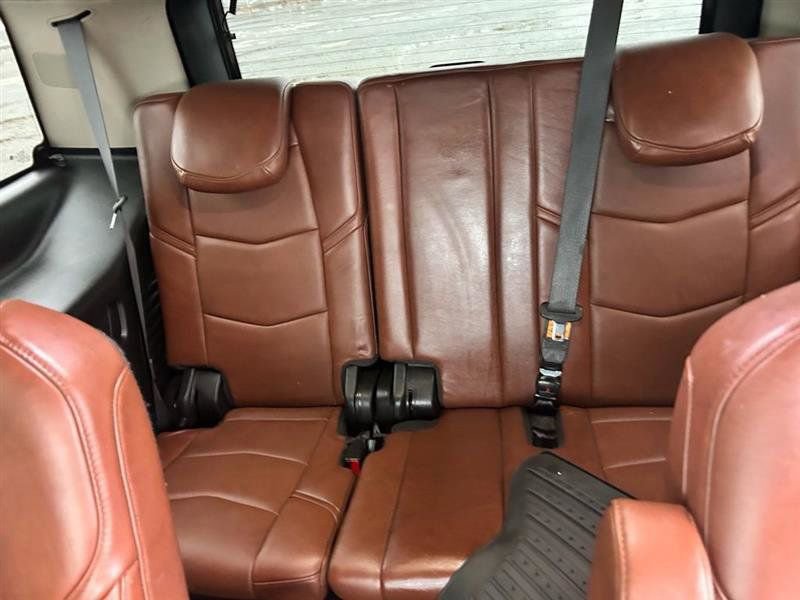 Used 2019 Cadillac Escalade Premium Luxury AWD/4WD image 19