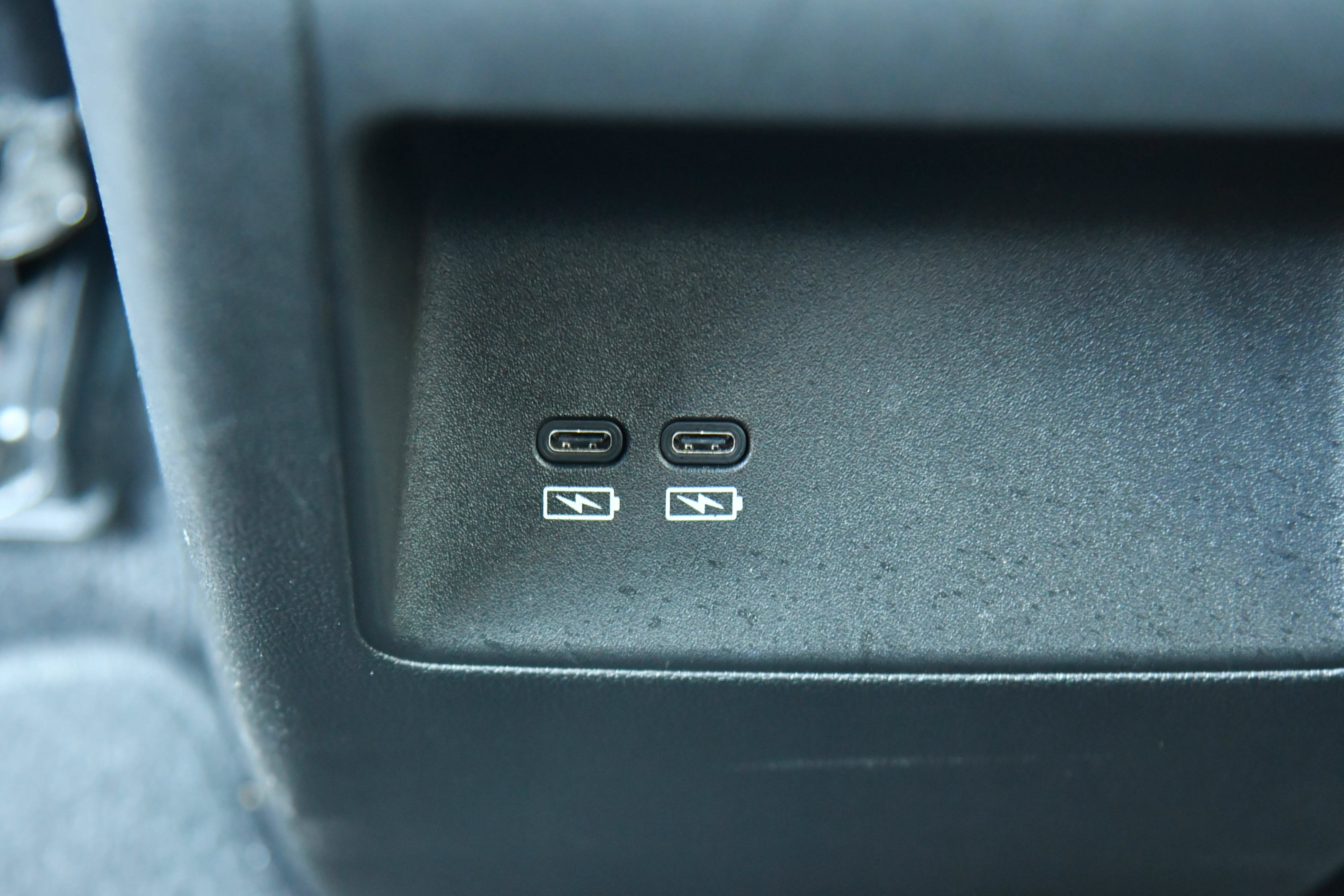 Used 2024 Honda Prologue EX image 40