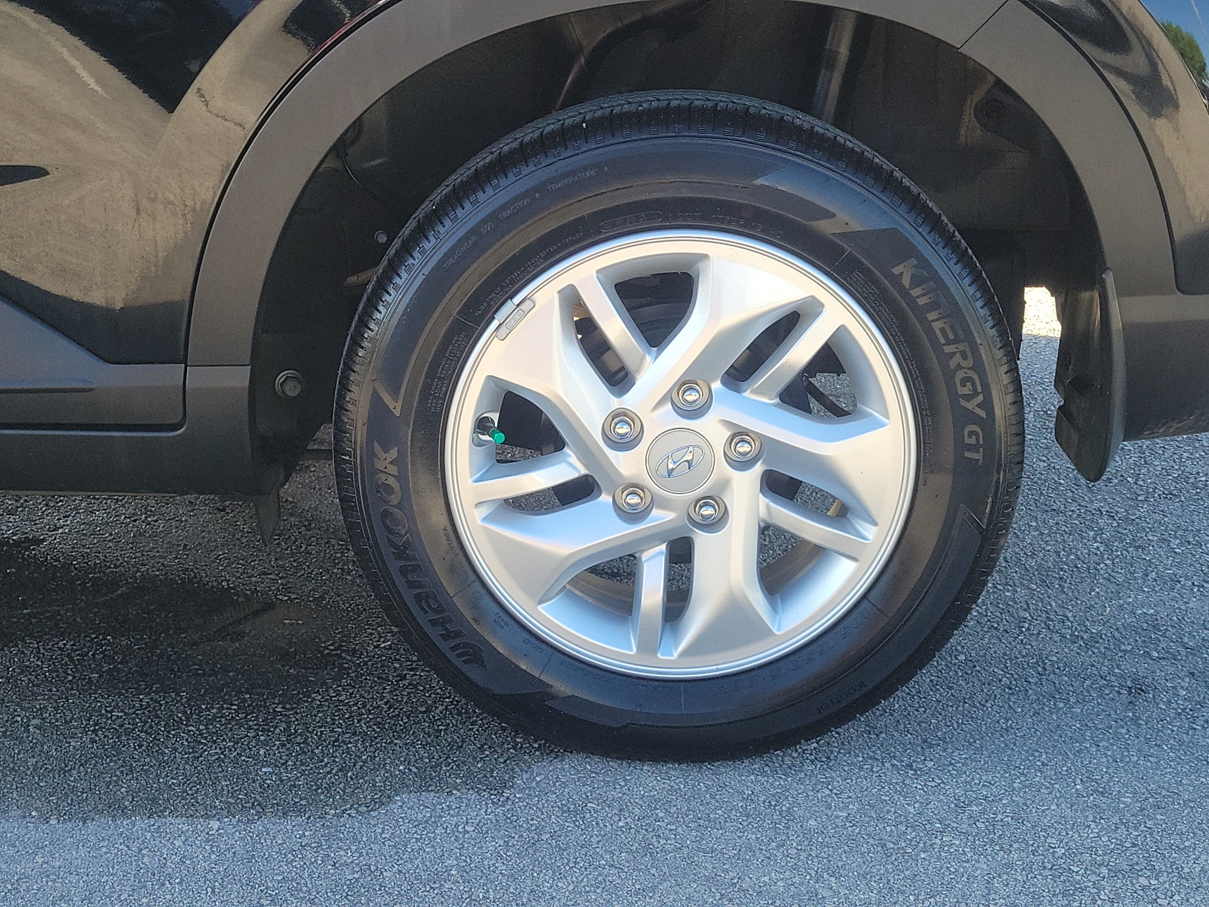 Used 2026 Hyundai Venue SE FWD image 28