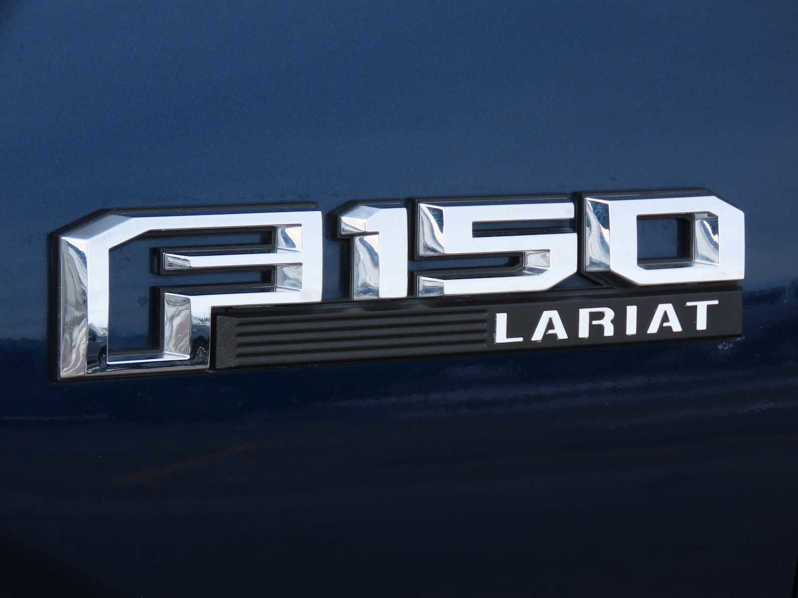 Certified 2019 Ford F150 Lariat w/ FX4 Off-Road Package image 12