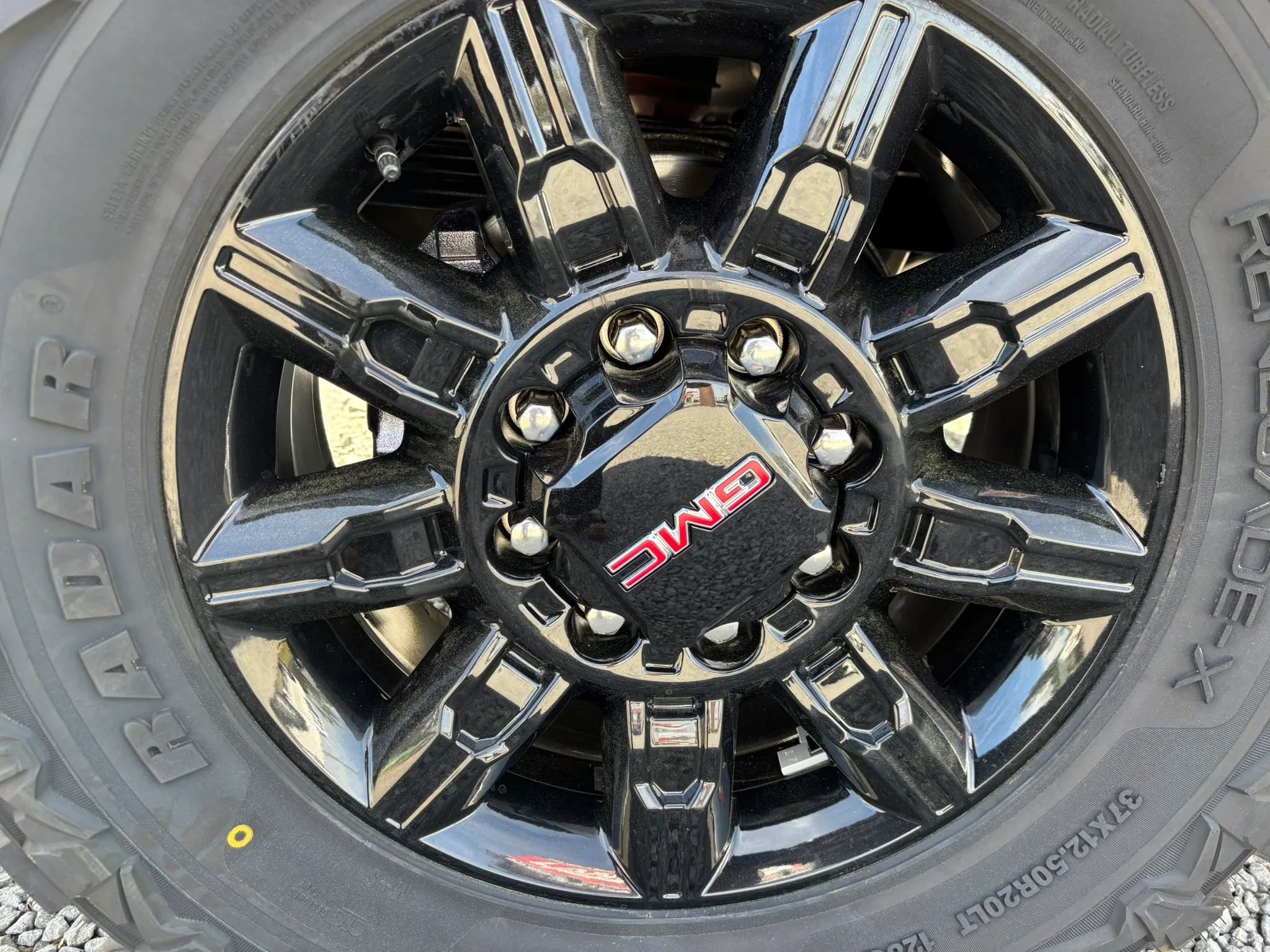 Used 2024 GMC Sierra 2500 AT4 w/ AT4 Premium Plus Package image 13