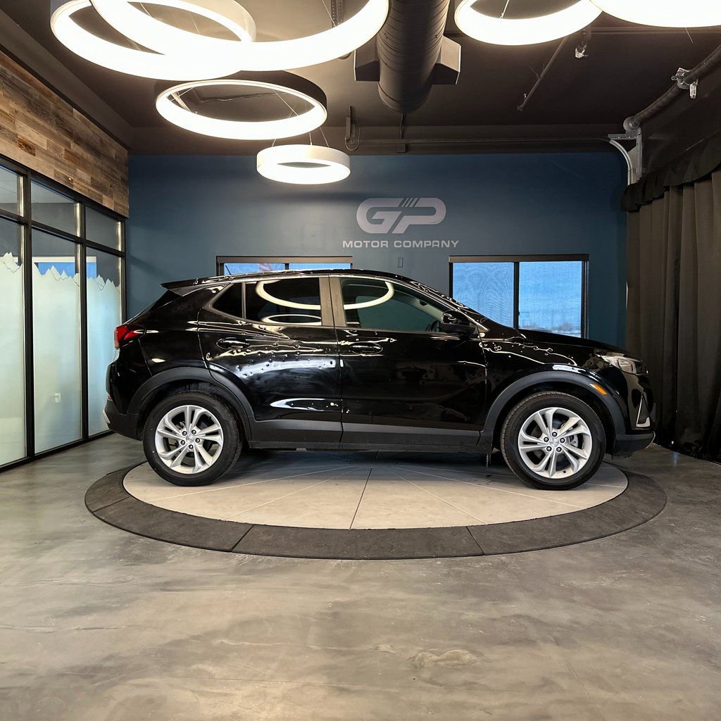 Used 2022 Buick Encore GX Preferred w/ Cold Weather Comfort Package image 2