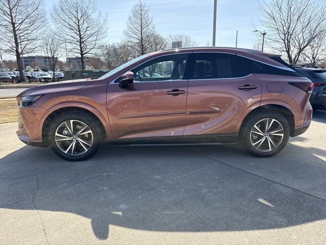 Used 2024 Lexus RX 350 350h Premium Plus w/ Convenience Package image 9