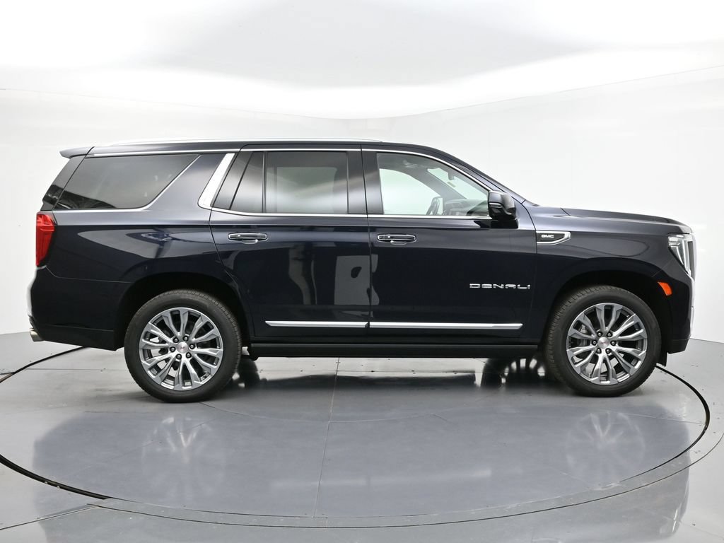 Used 2022 GMC Yukon Denali w/ Denali Premium Package AWD/4WD image 6