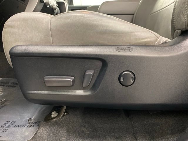 Used 2018 Toyota Tundra Limited w/ Limited Premium Package AWD/4WD image 13