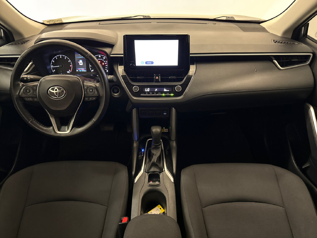 Used 2023 Toyota Corolla Cross LE FWD image 12