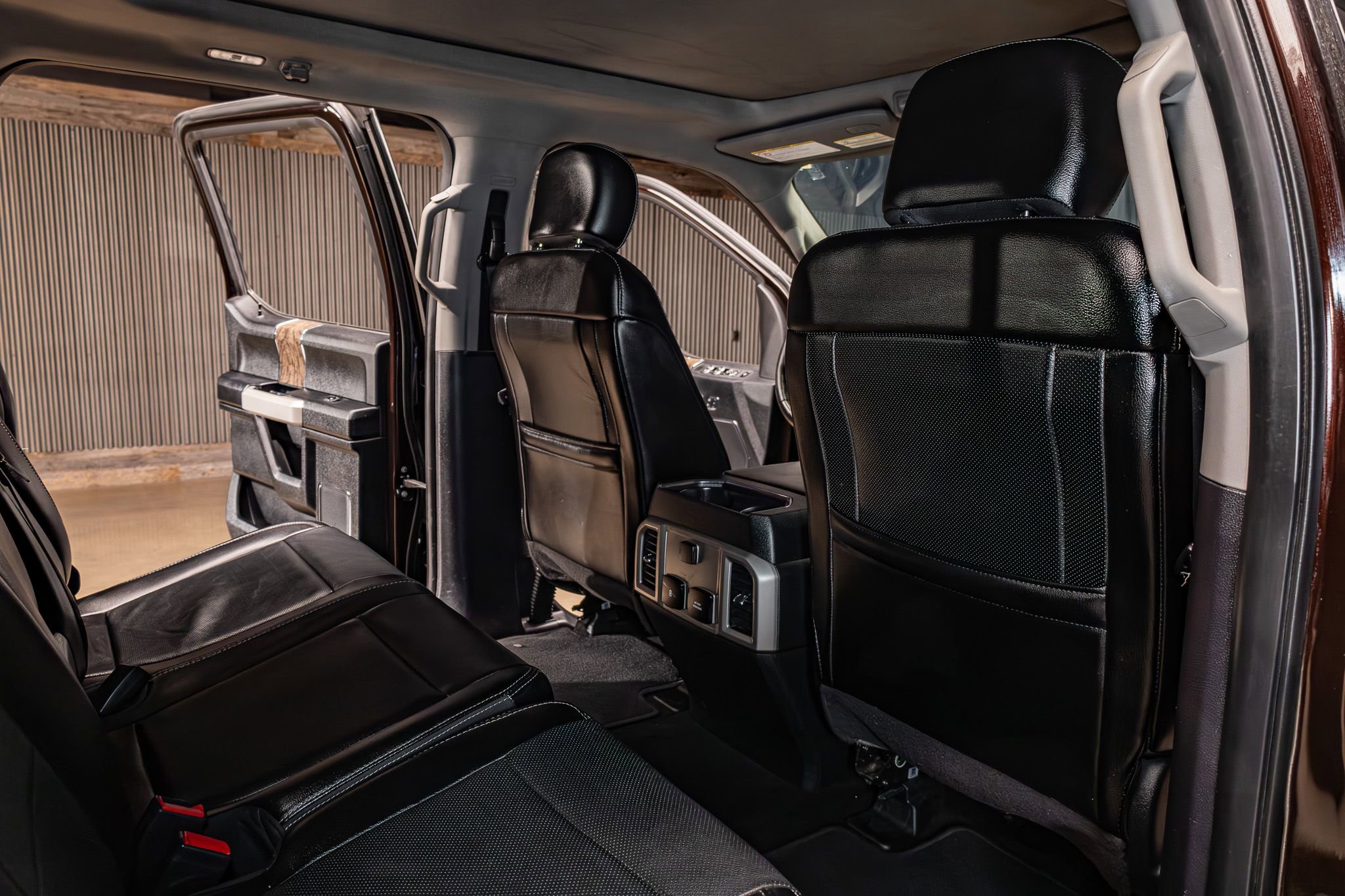 Used 2018 Ford F250 Lariat w/ Lariat Value Package image 24