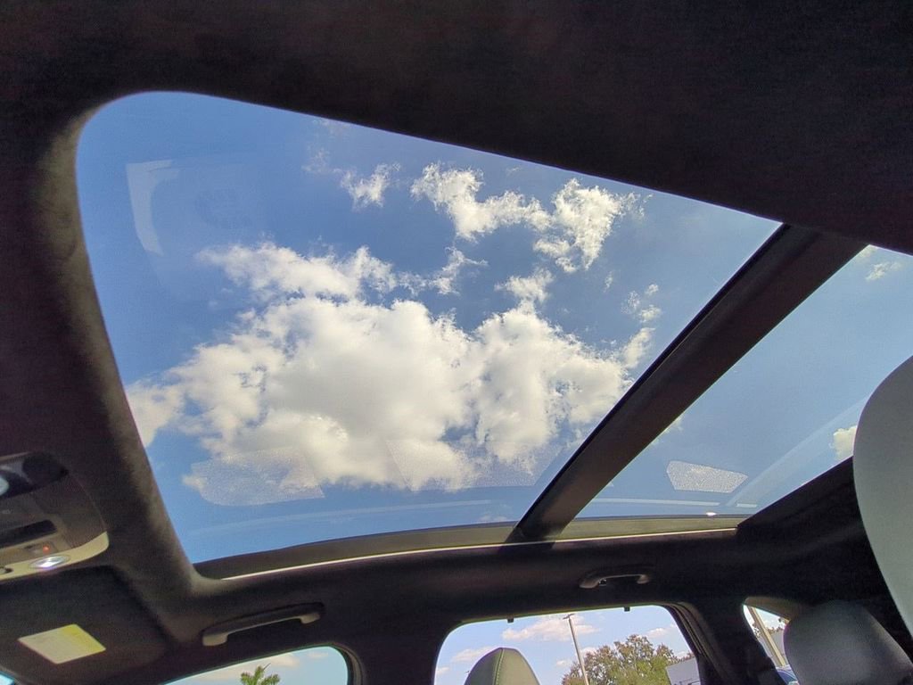 Used 2024 Kia Sorento SX Prestige w/ Sage Leather Package image 21