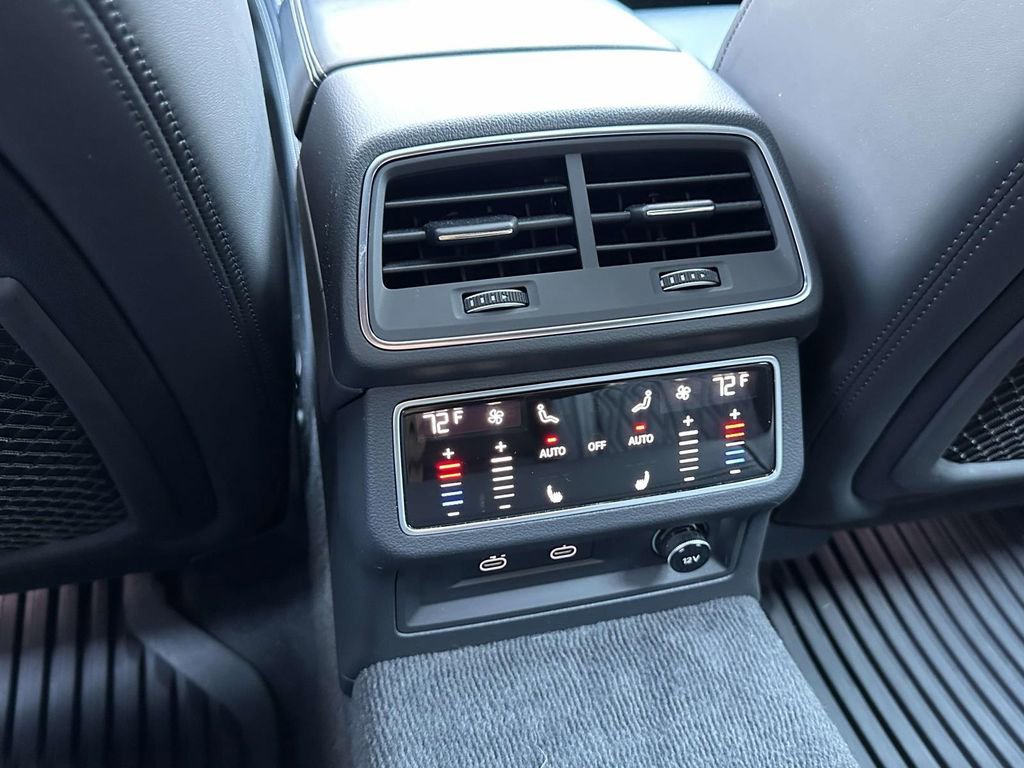 Used 2021 Audi S6 Premium Plus w/ S Sport Package image 15