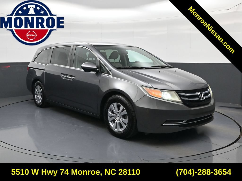 Used 2016 Honda Odyssey SE image 1