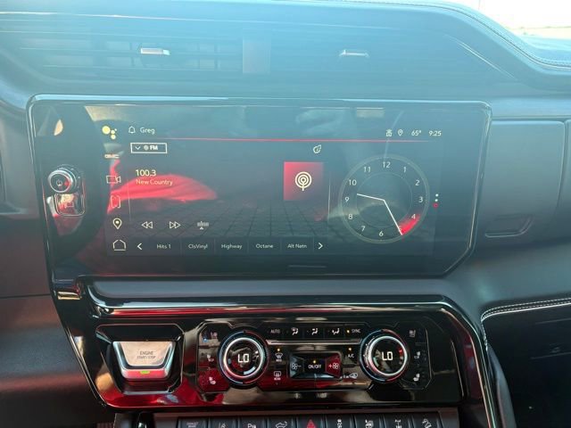 Used 2024 GMC Sierra 2500 AT4X image 14