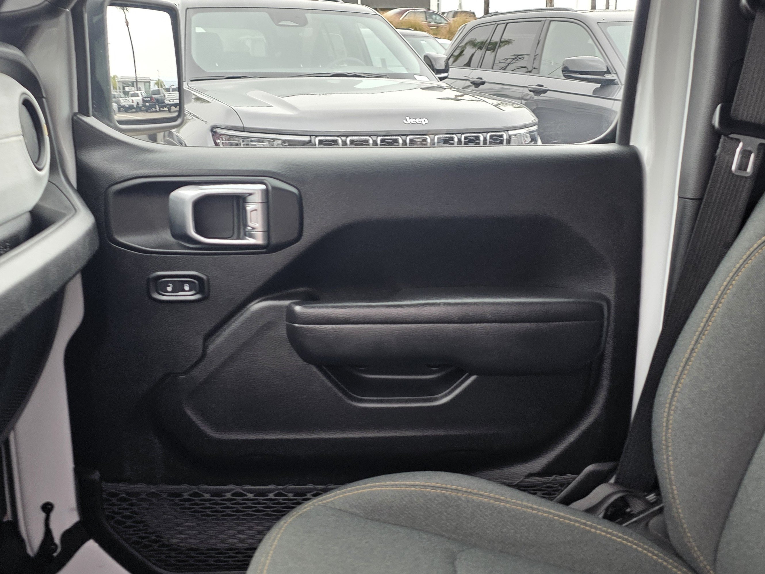 Certified 2025 Jeep Wrangler Unlimited Sport AWD/4WD image 13