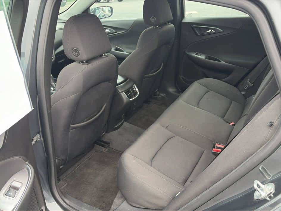 Used 2018 Chevrolet Malibu LT FWD image 19