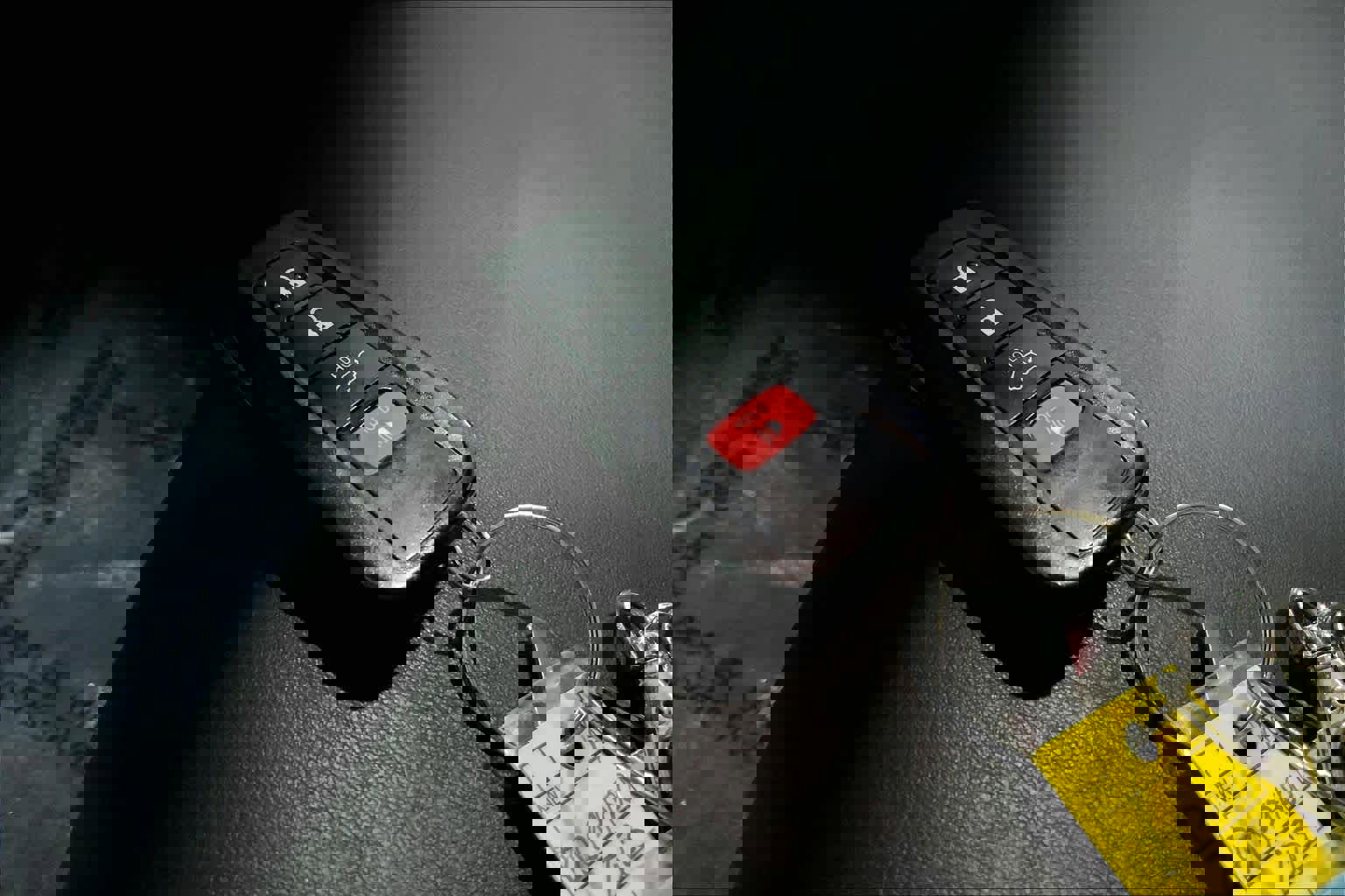 Used 2023 Toyota RAV4 XLE Premium image 14