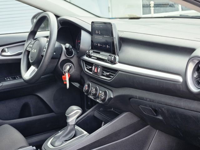 Used 2024 Kia Forte LXS image 13