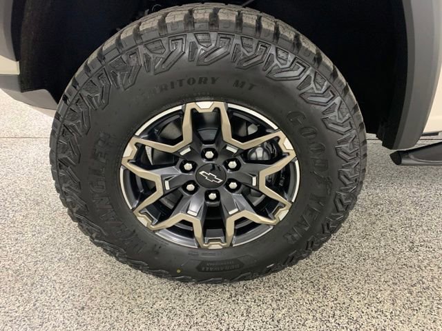 New 2026 Chevrolet Colorado ZR2 w/ Technology Package image 17