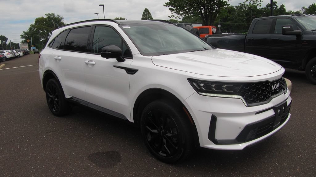 Used 2023 Kia Sorento SX AWD/4WD image 2
