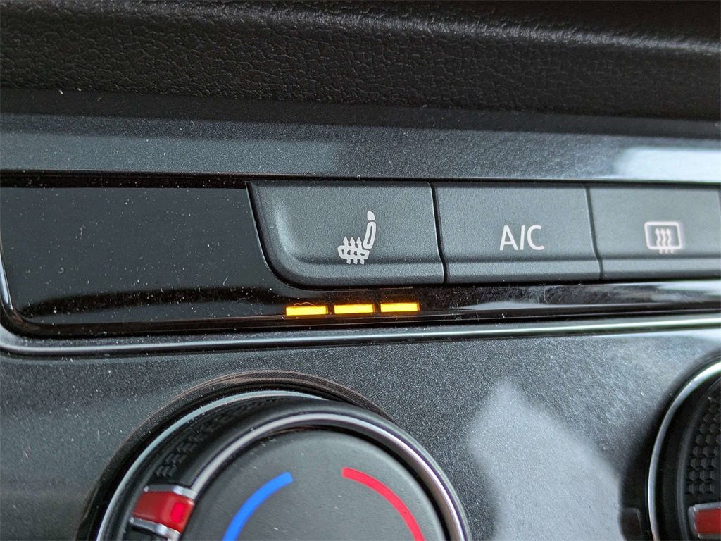 Used 2024 Volkswagen Tiguan Wolfsburg Edition image 27