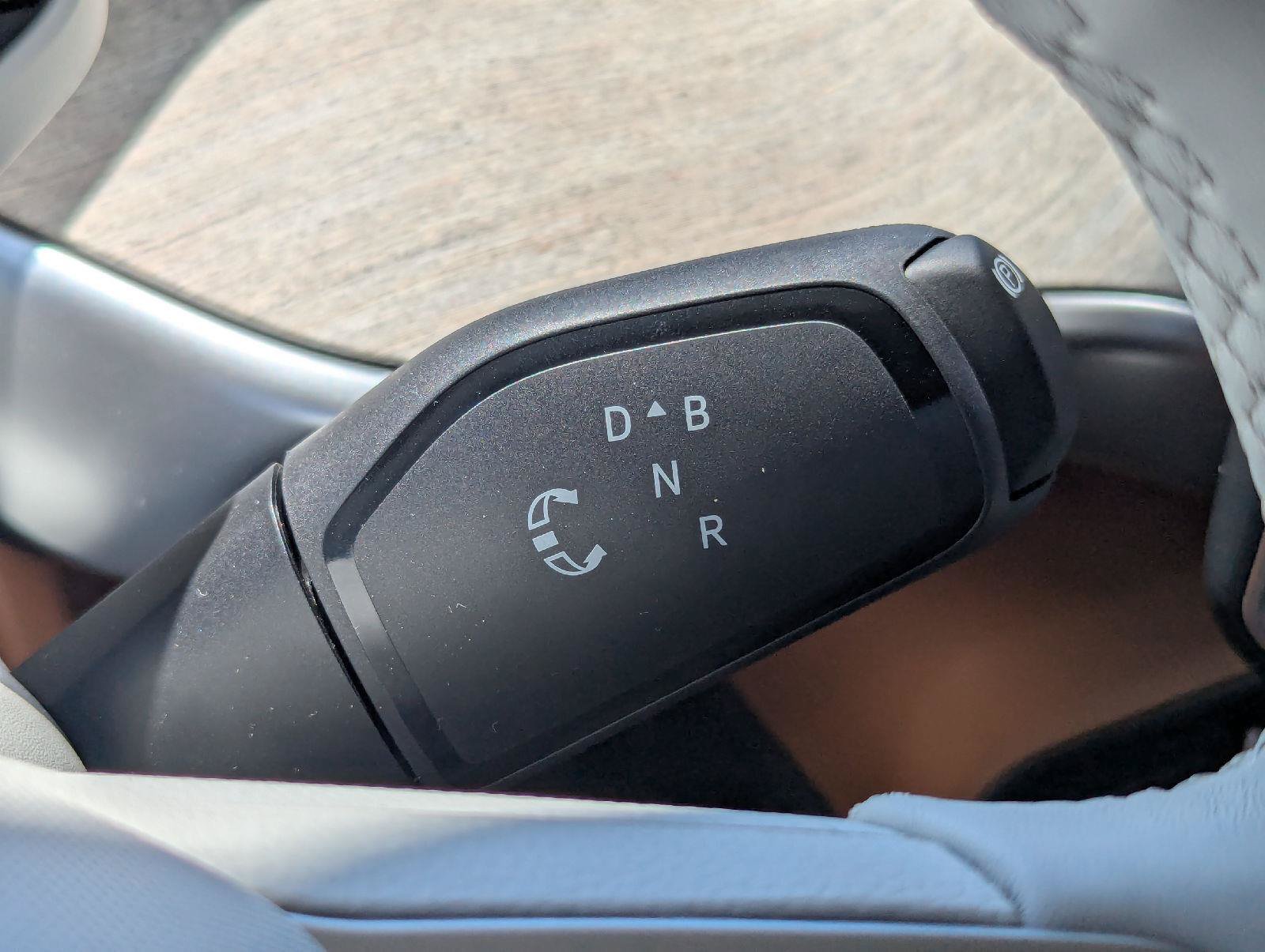 New 2025 Volkswagen ID. Buzz Pro S Plus AWD/4WD image 17