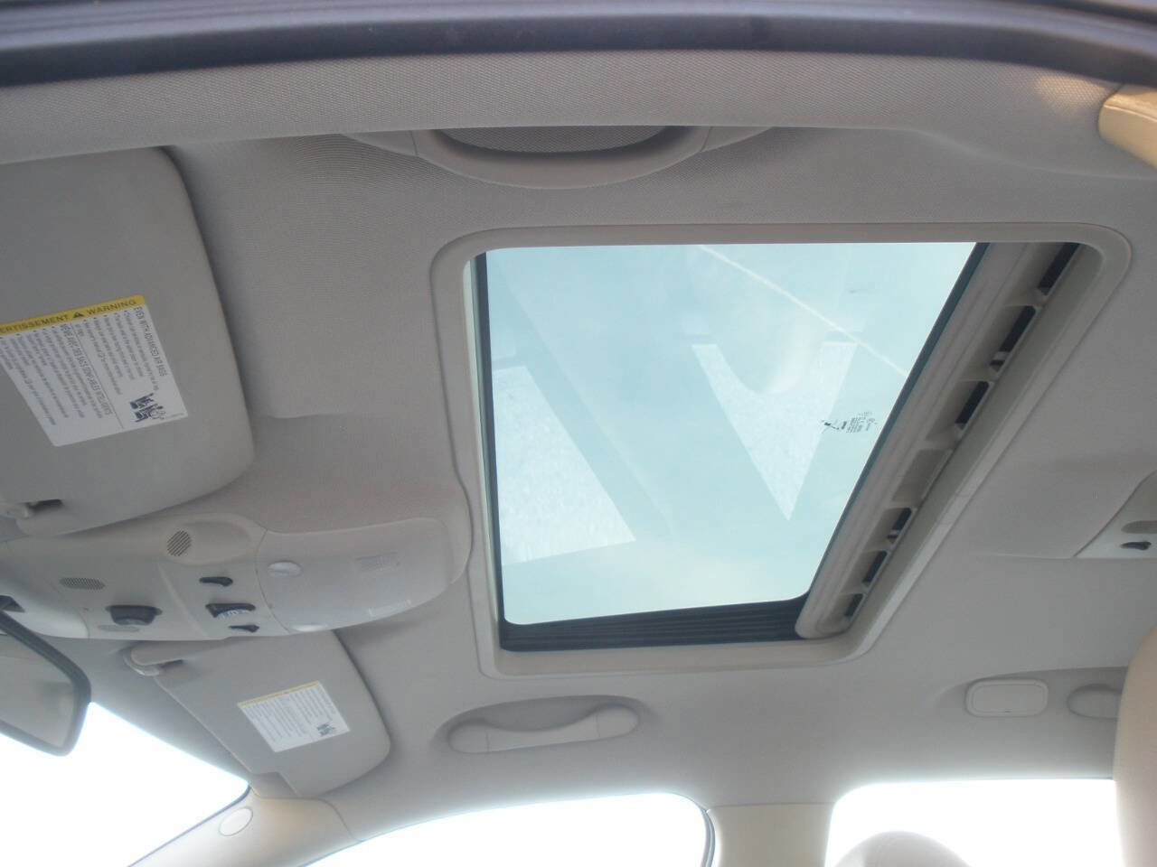 Used 2008 Saab 9-3 2.0T w/ Moonroof Package image 27